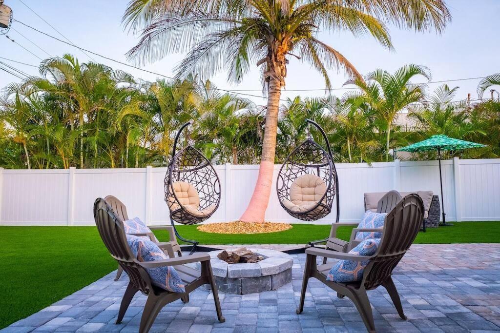 קוקו ביץ' Steps To Beach! Putting Green, Game Room! מראה חיצוני תמונה